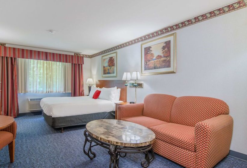 فندق Red Lion Inn & Suites Port Orchard