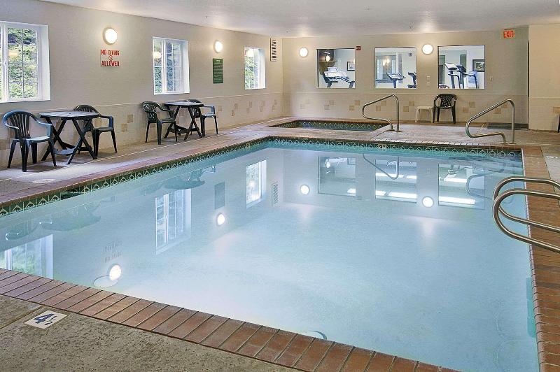 فندق Red Lion Inn & Suites Port Orchard