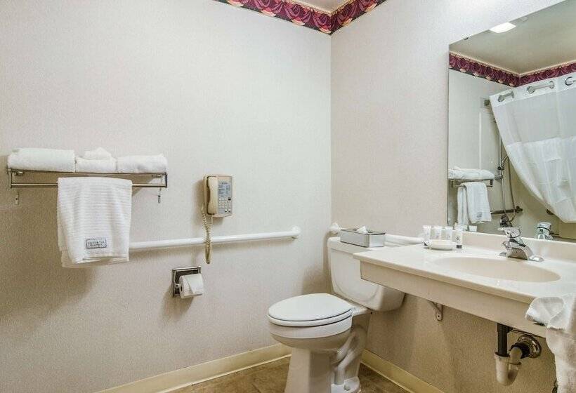 فندق Red Lion Inn & Suites Port Orchard