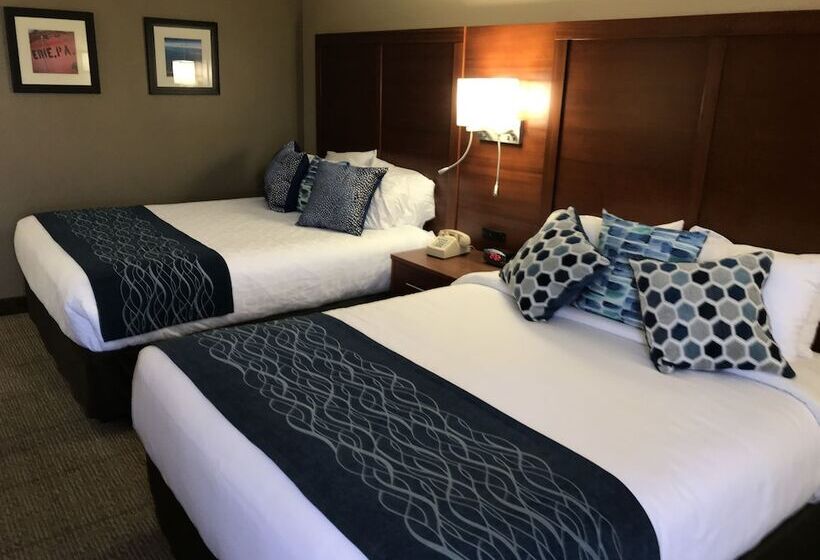 בית מלון כפרי Comfort Inn, Erie   Near Presque Isle