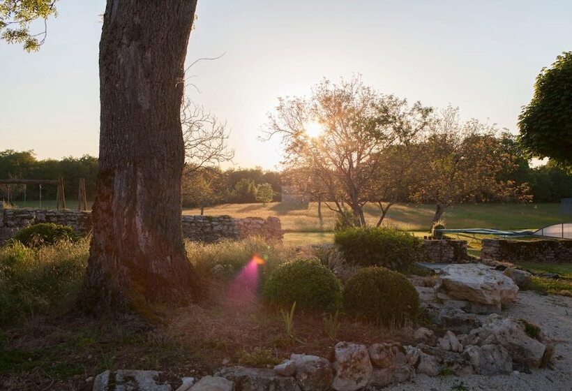 مبيت وإفطار Domaine De L Age