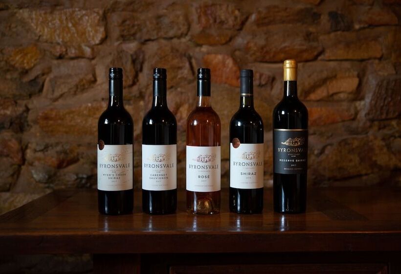 Byronsvale Vineyard And Accommodation