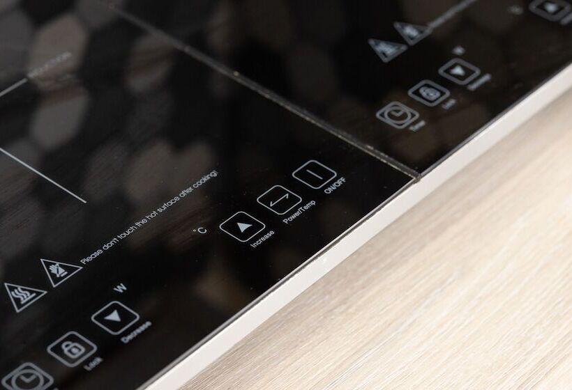 James  Place @ Pontmorlais