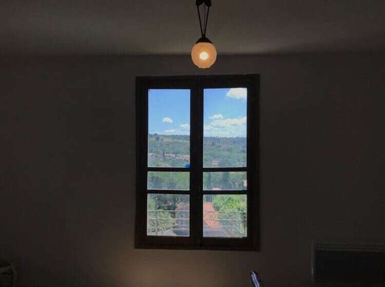 ベッドアンドブレックファースト Librairie Abelard