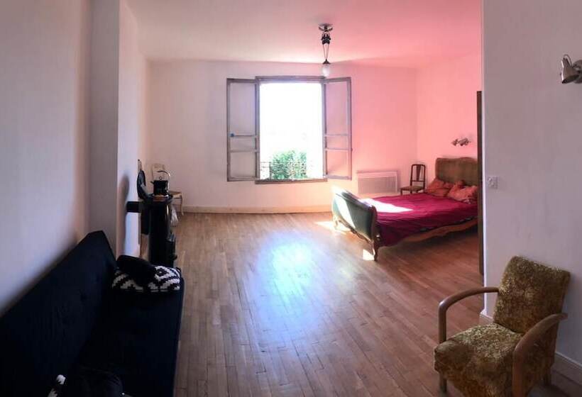 ベッドアンドブレックファースト Librairie Abelard