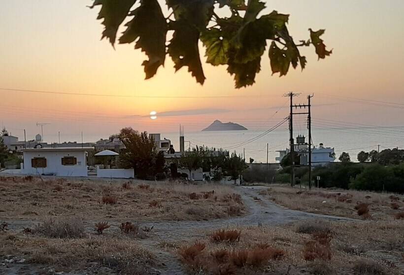 Kalamaki Sight