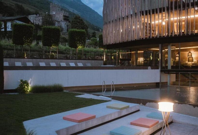 Отель Lindenhof Pure Luxury & Spa Dolcevita Resort