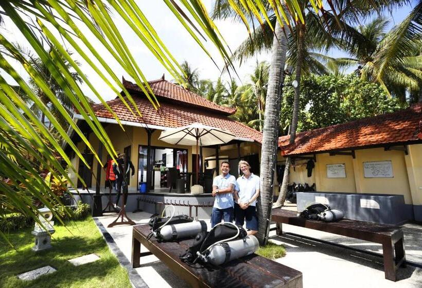 Отель Teluk Karang Dive & Spa Resort