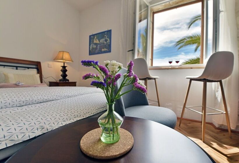 پانسیون Harmony Room Hvar