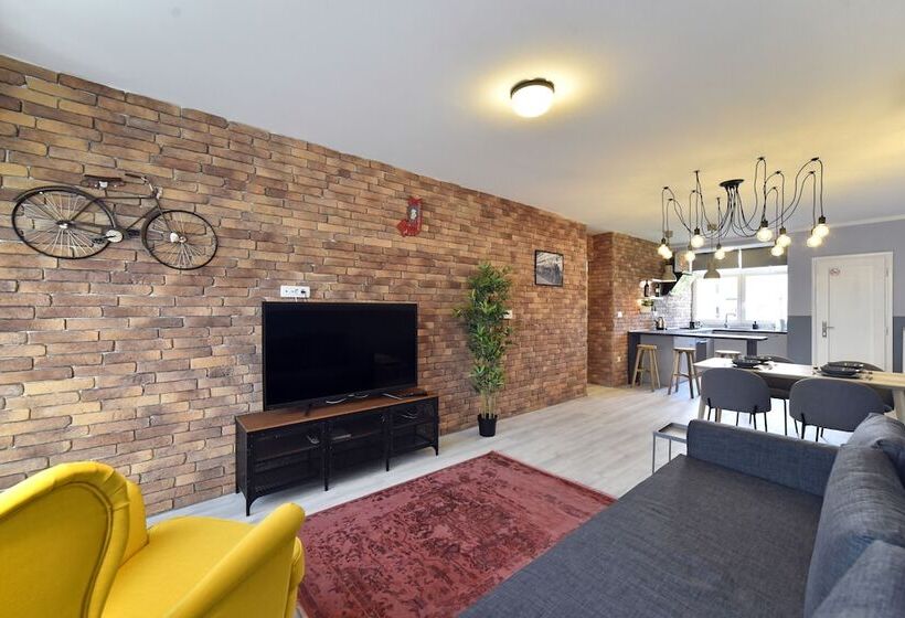 Premium Apartment Stefany By Metropolis