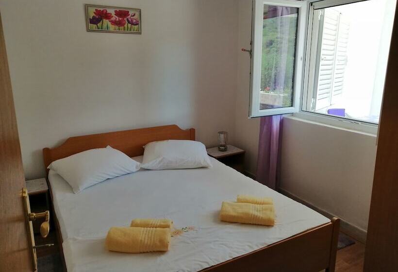 Apartment Zarace