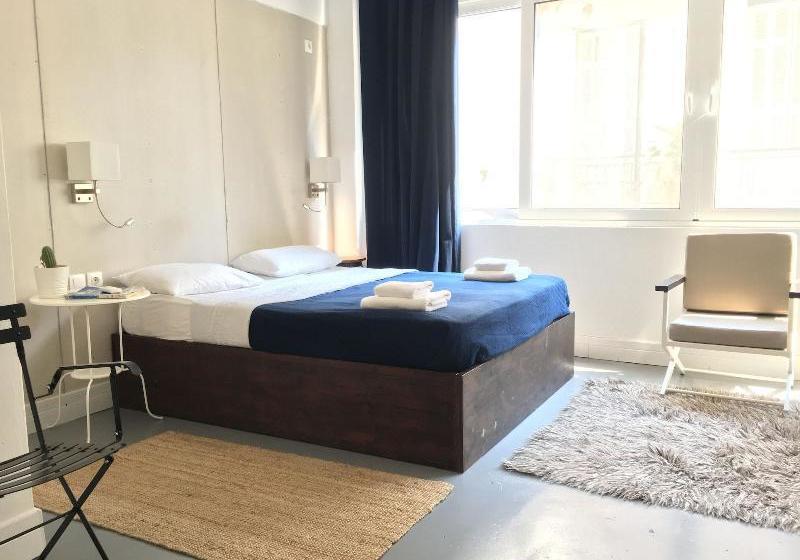 Bed and Breakfast 10 Petraki