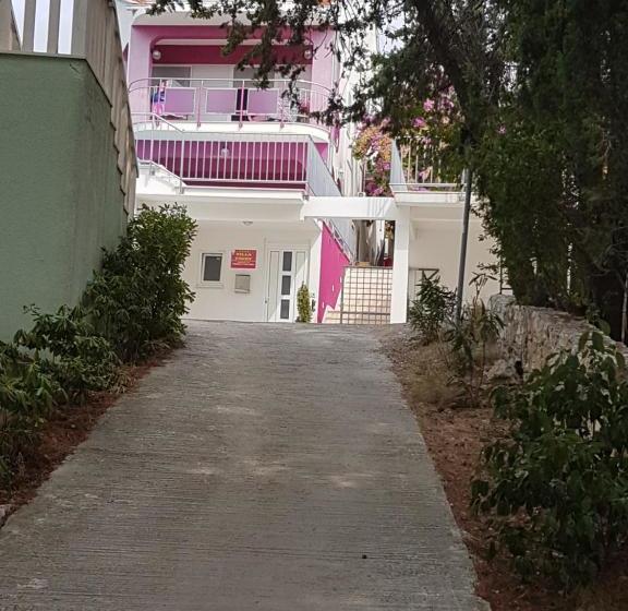 Villa Pinky And Superior Trogir