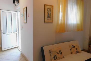 Apartmani More