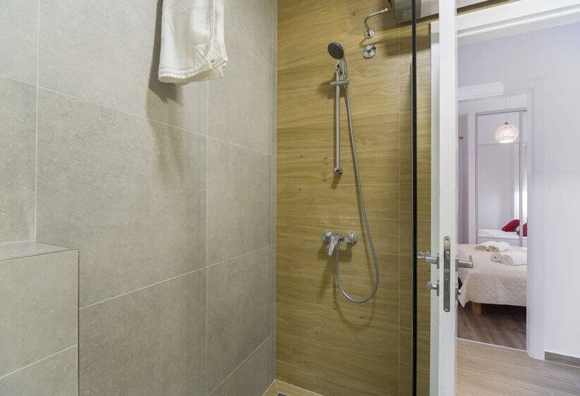 پانسیون Guest House Bulli