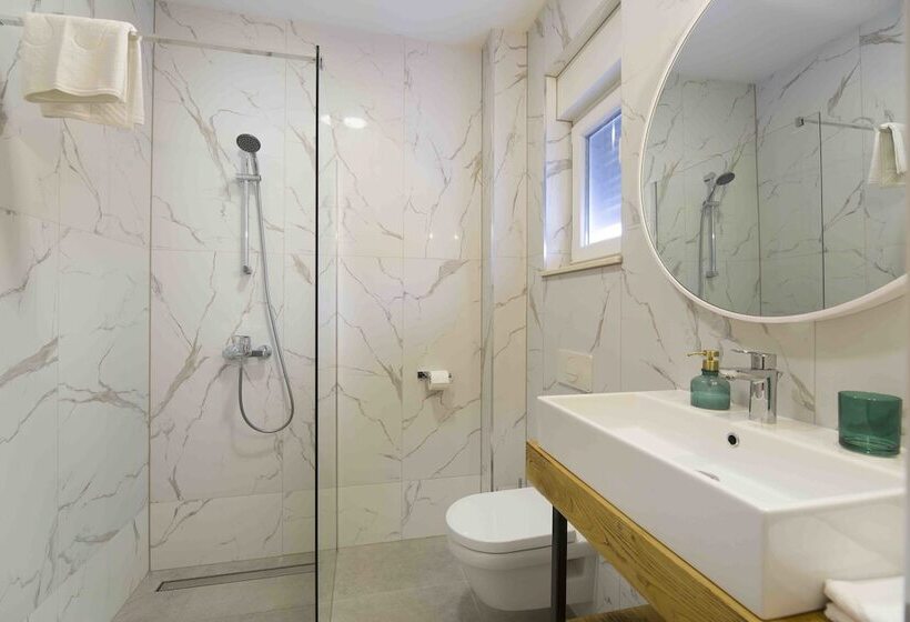 پانسیون Guest House Bulli