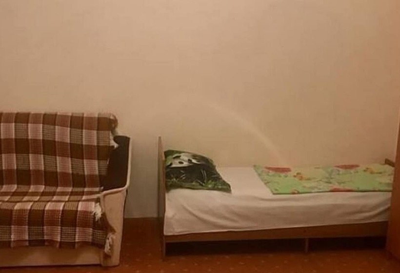 بنسيون Sadorini Guest House