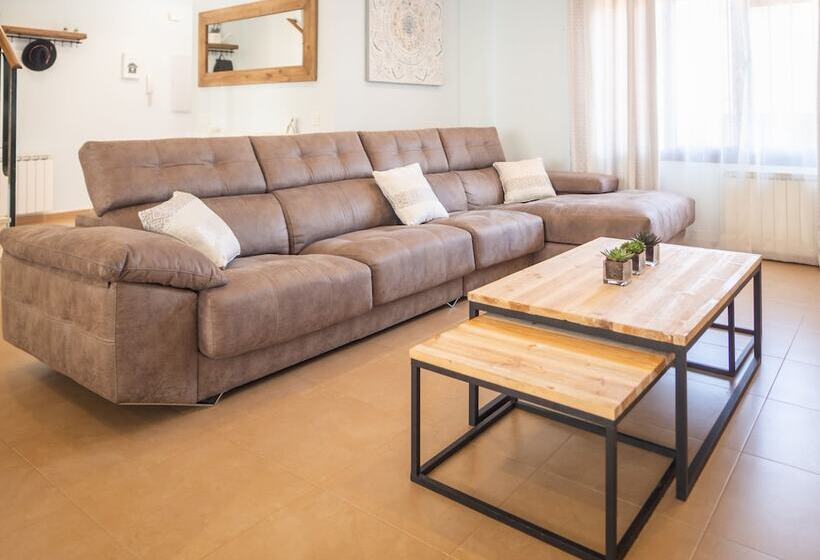 Ronda Home