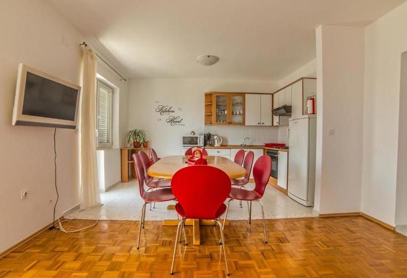 Apartment Lidija 4202