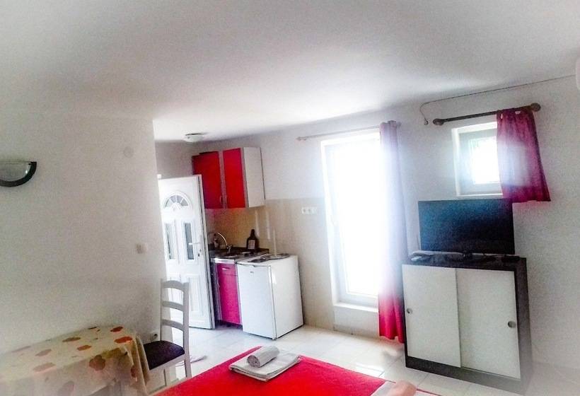 Apartments Cagalj