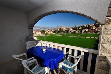 Apartments Pavao
