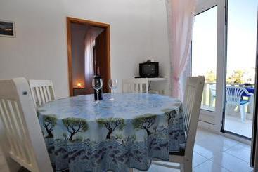 Apartments Pavao