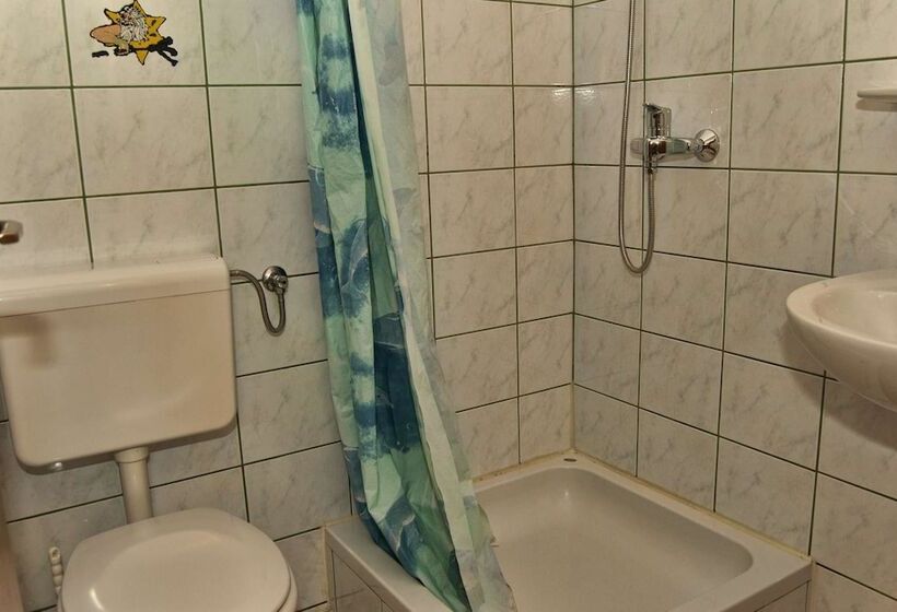 Apartments Zderic