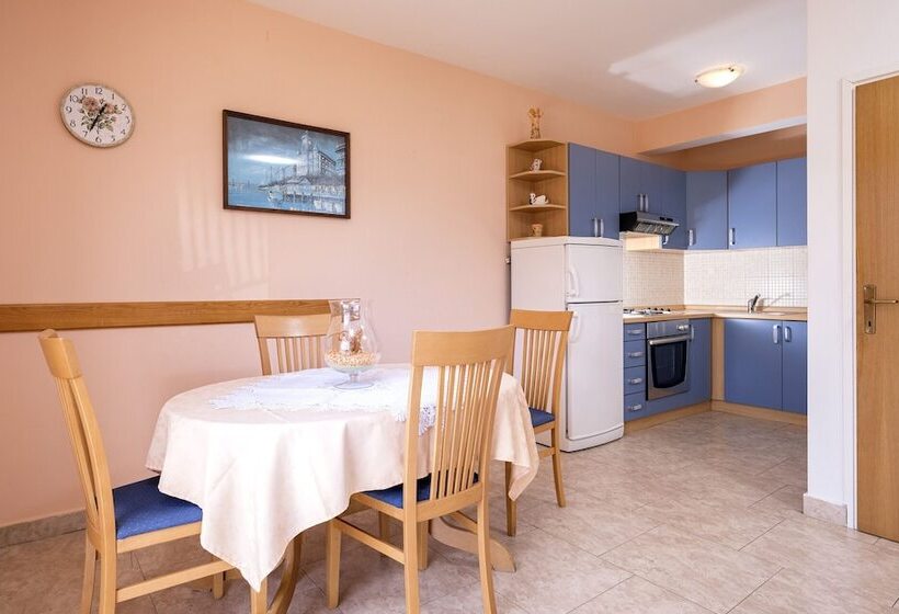 Apartments Zlata