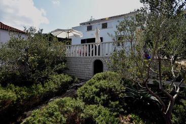 Apartment Elena