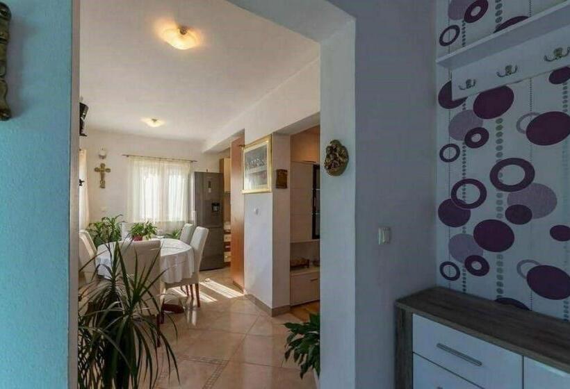 Apartment Nikolina