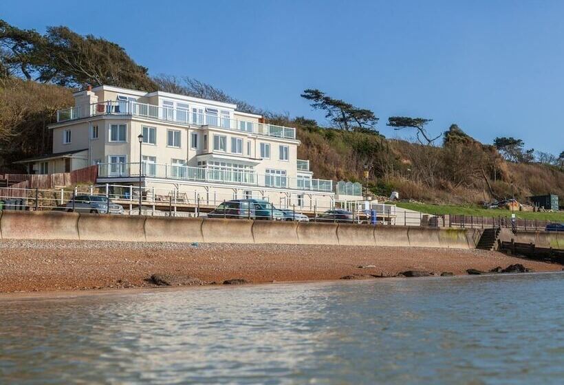 Beachside Apartment On The Beach