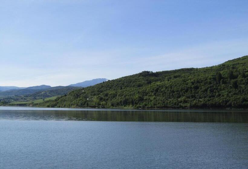 Luxury Townhouse In Wolf Creek