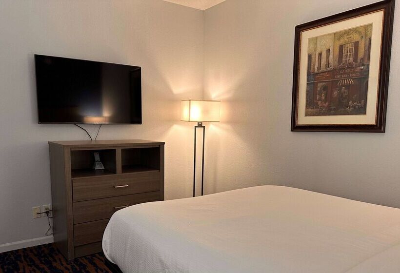 בית מלון כפרי Baymont By Wyndham Indianapolis Northwest