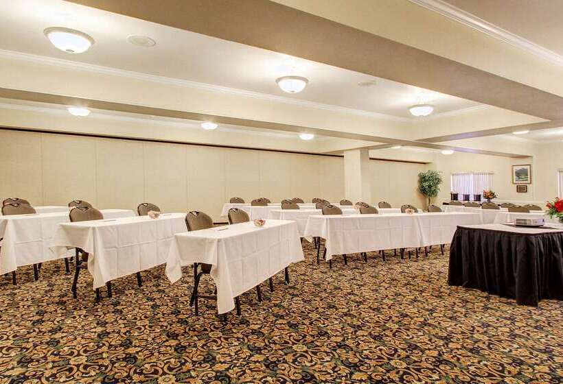 فندق Clarion Suites Anchorage Downtown