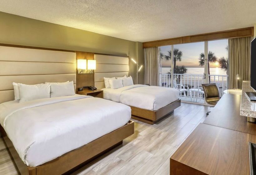 בית מלון כפרי Doubletree Beach Resort By Hilton Tampa Bay   North Redingto