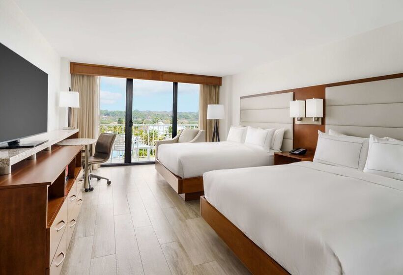 בית מלון כפרי Doubletree Beach Resort By Hilton Tampa Bay   North Redingto