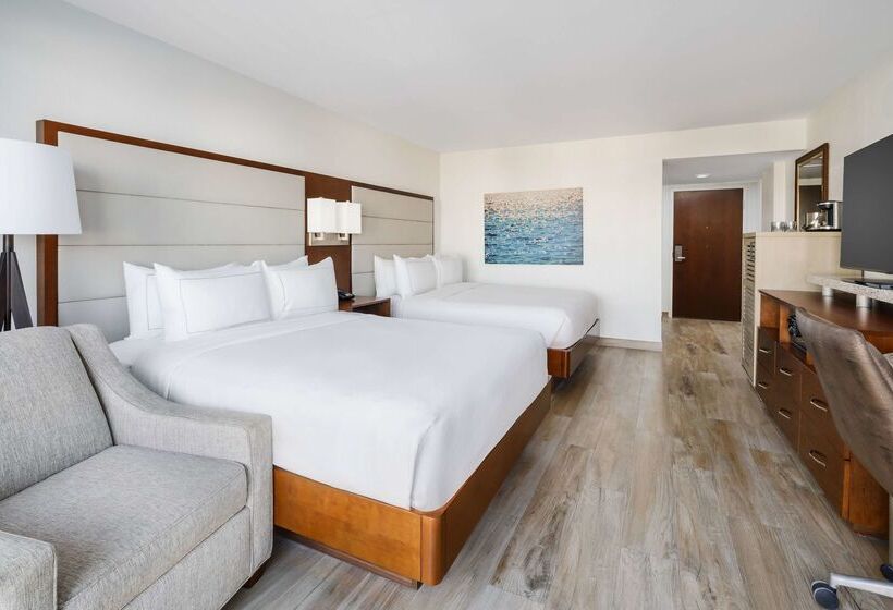 בית מלון כפרי Doubletree Beach Resort By Hilton Tampa Bay   North Redingto