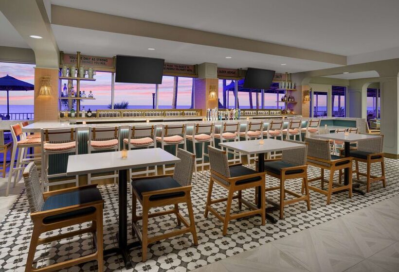 בית מלון כפרי Doubletree Beach Resort By Hilton Tampa Bay   North Redingto