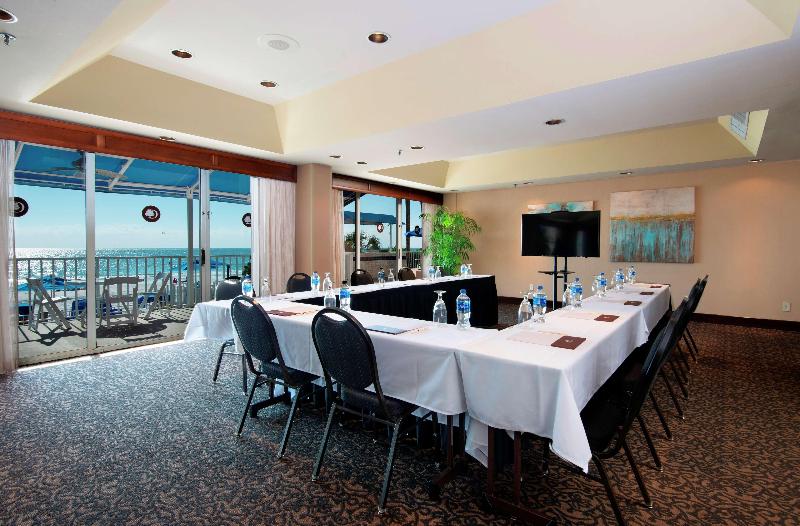 בית מלון כפרי Doubletree Beach Resort By Hilton Tampa Bay   North Redingto
