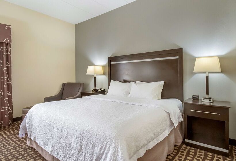 هتل Hampton Inn Columbus West