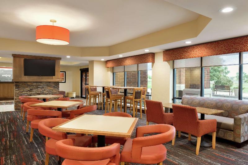 هتل Hampton Inn West Des Moines Lake Drive