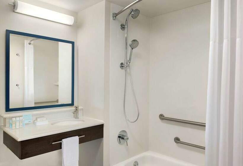 هتل Hampton Inn West Des Moines Lake Drive