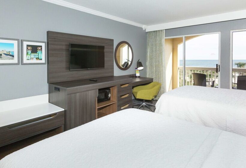 هتل Hampton Inn St. Augustine Beach