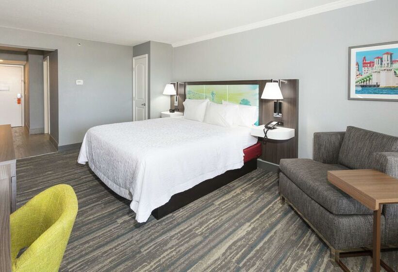 هتل Hampton Inn St. Augustine Beach