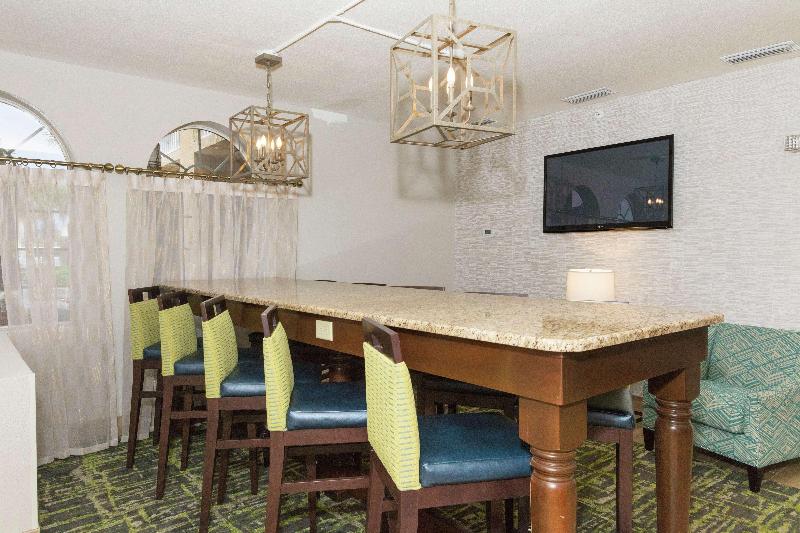 هتل Hampton Inn St. Augustine Beach