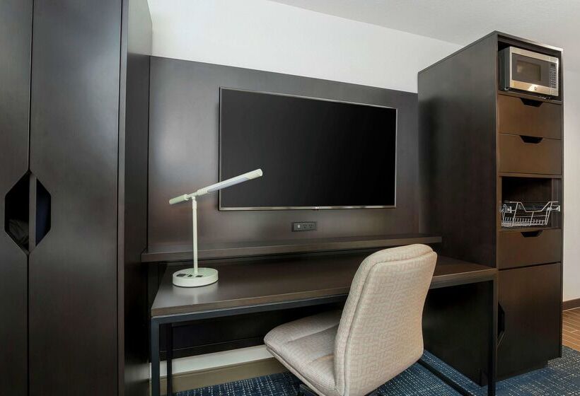 هتل Hampton Inn & Suites Denver Tech Center
