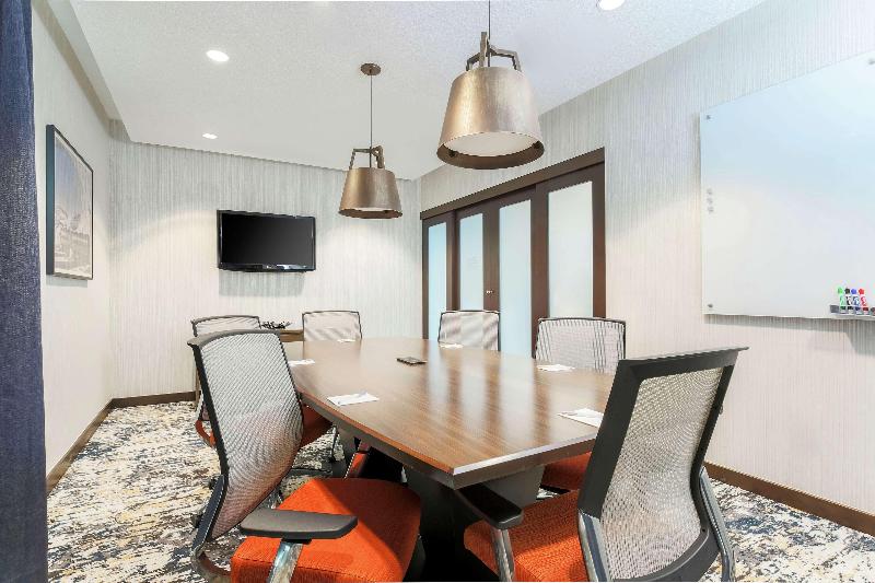 هتل Hampton Inn & Suites Denver Tech Center