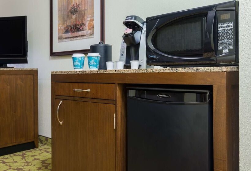בית מלון כפרי Hilton Garden Inn Atlanta North/alpharetta