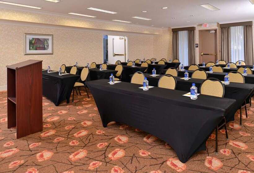 هتل Hilton Garden Inn Dallas/addison