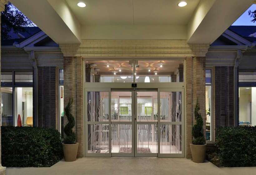 هتل Hilton Garden Inn Dallas/addison